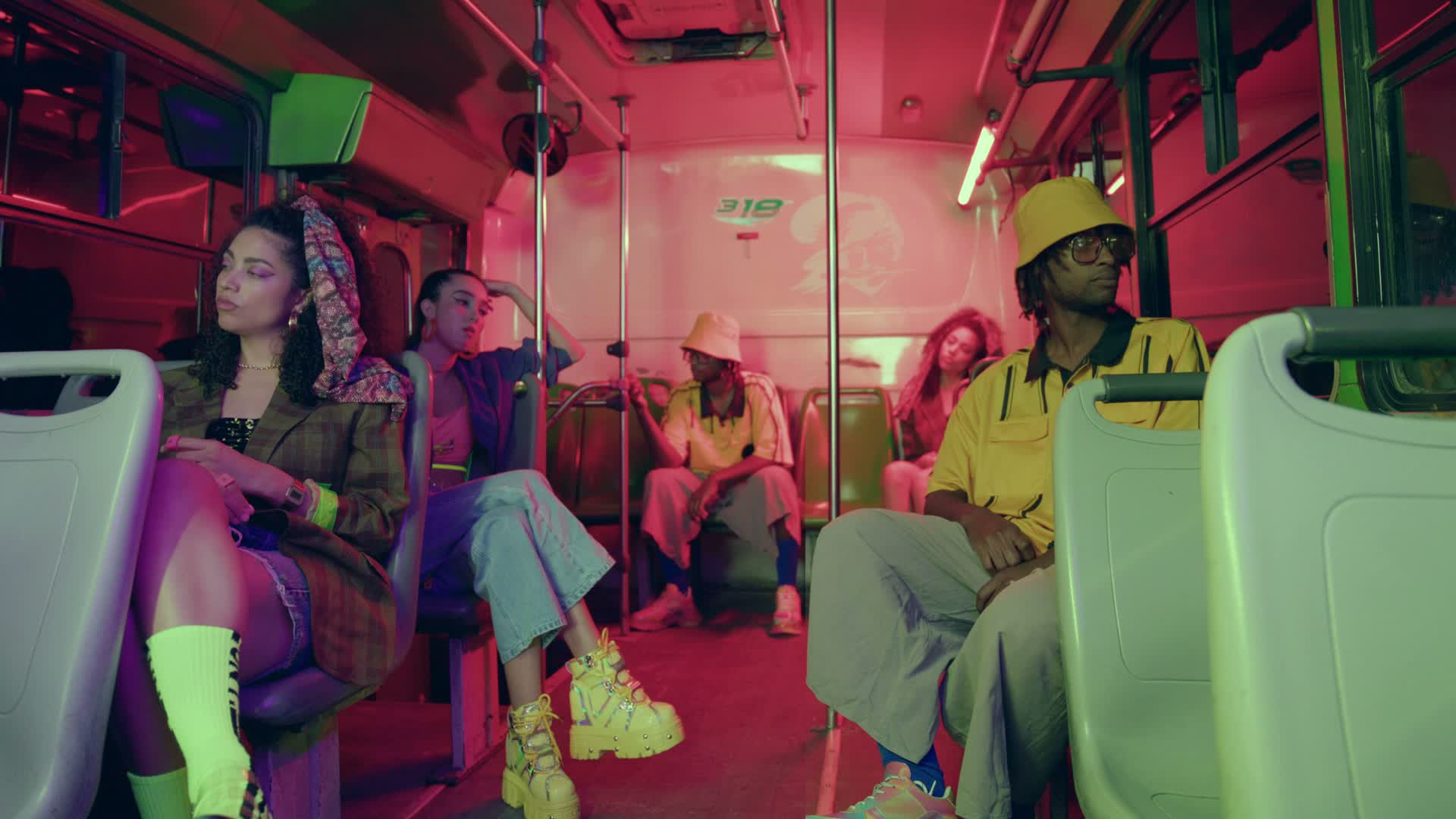 NEON TRANSIT